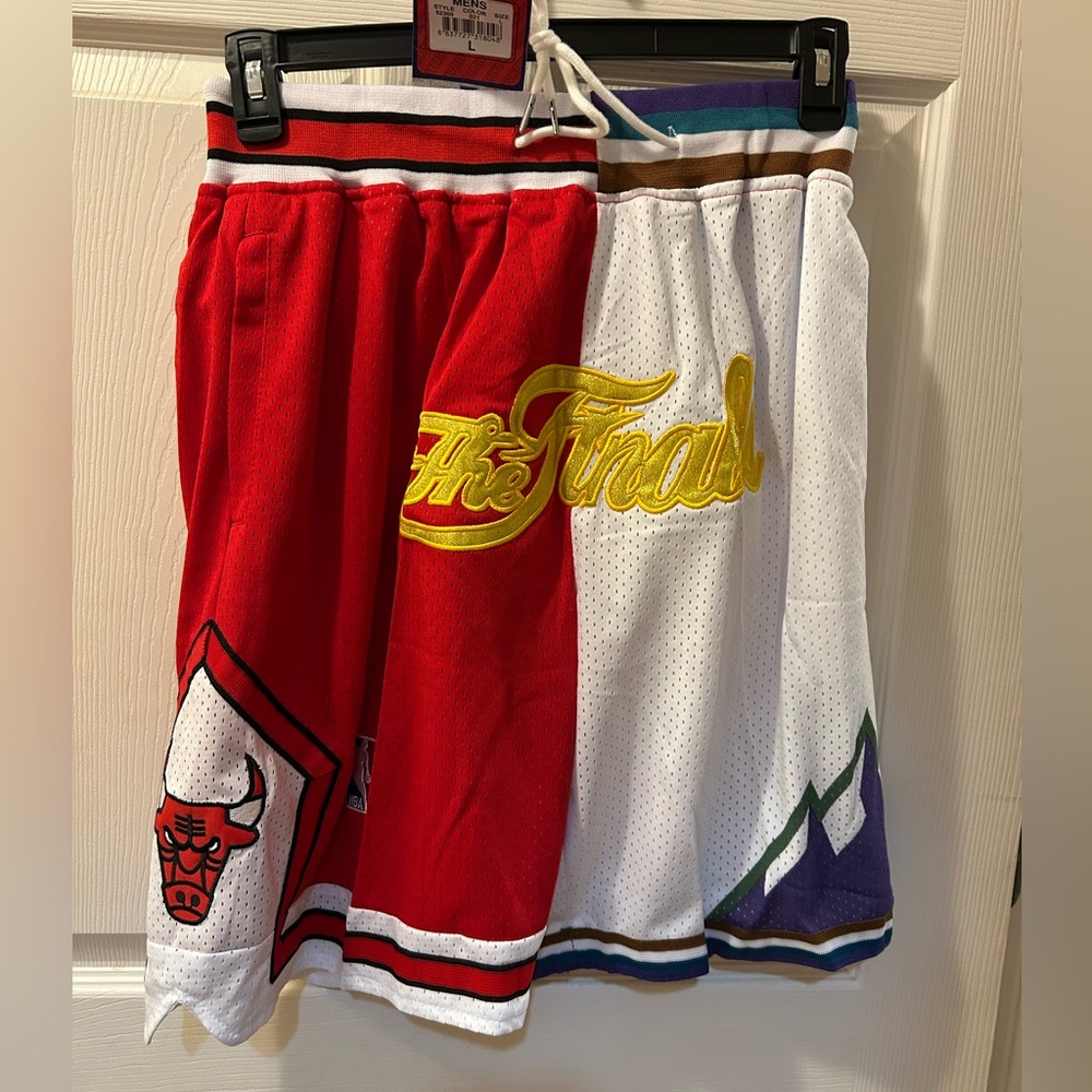 Hardwood Classics Men’s Size L 1997 NBA Finals Shorts Just Don Bulls Jazz NWT